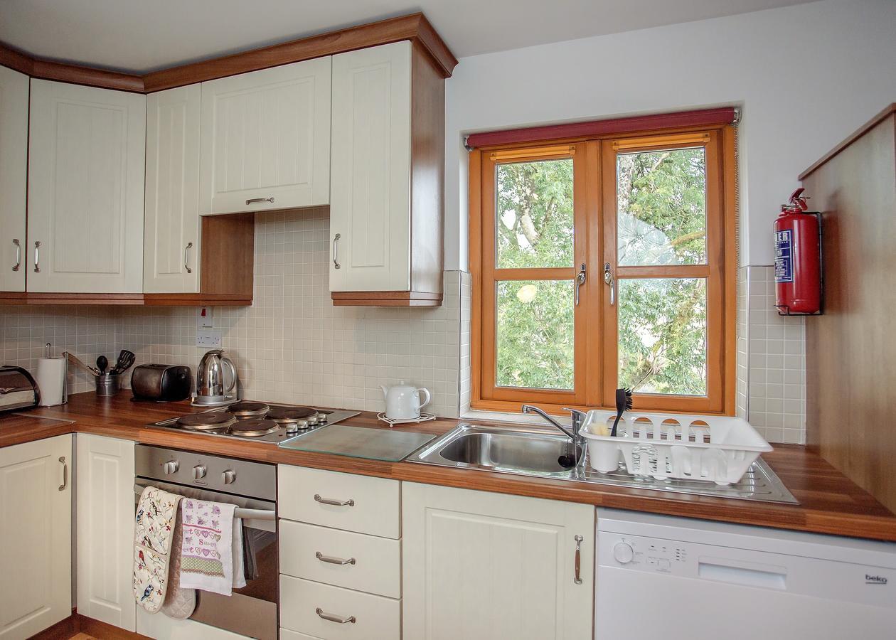 Burren Court Lodge Ballyvaughan Dış mekan fotoğraf